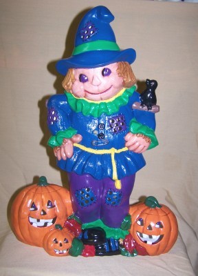 scarecrow with 3 pumpkins lightup